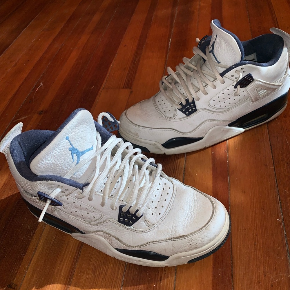 Jordan 4s